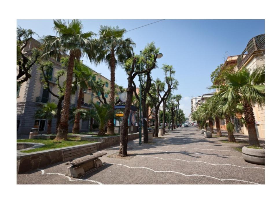 Lucariello Apartment เนเปิลส์ ภายนอก รูปภาพ
